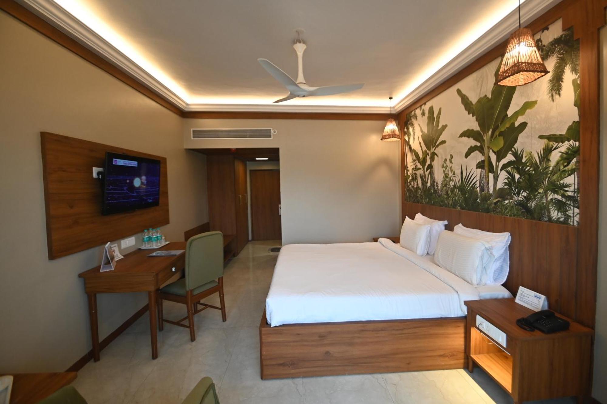 Rns Residency Sea View Hotel Māvalli Buitenkant foto