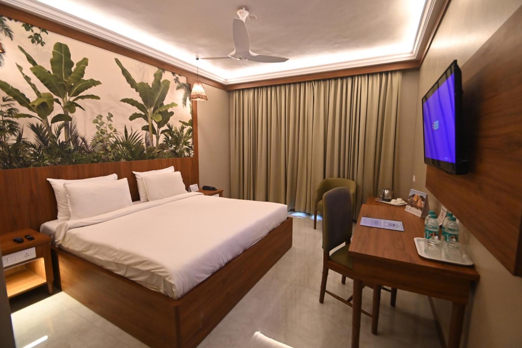 Rns Residency Sea View Hotel Māvalli Buitenkant foto