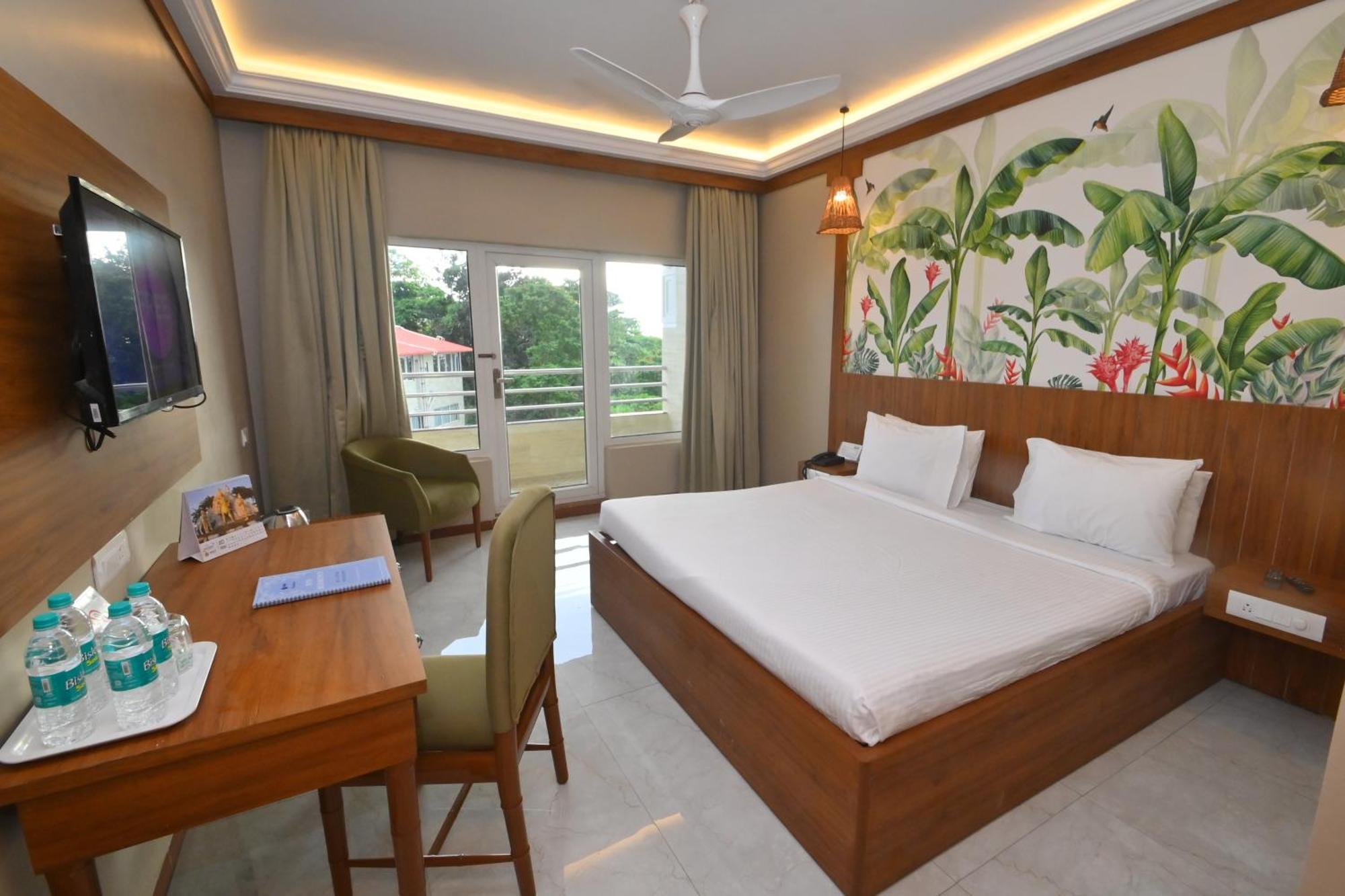 Rns Residency Sea View Hotel Māvalli Buitenkant foto